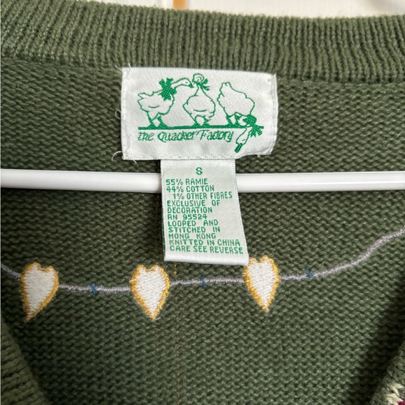 Vintage Sweater - The Quacker Factory. Size small. Green garden angels/buttons - Picture 5 of 9